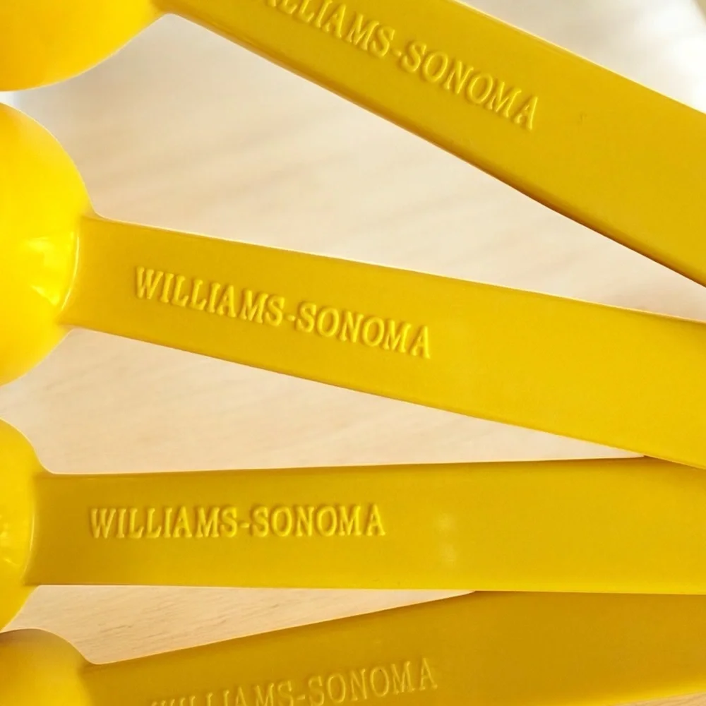 Williams Sonoma Yellow Melamine Measuring Spoon Set